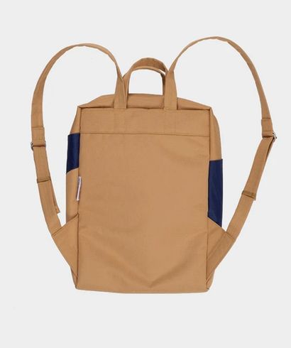 susan-bijl-the-new-backpack-camel-and-navy-3