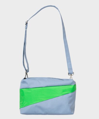 susan-bijl-the-new-bum-bag-fuzz-and-greenscreen-medium-2