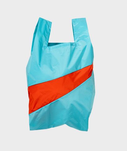 susan-bijl-the-new-shopping-bag-drive-and-red-alert-medium-1